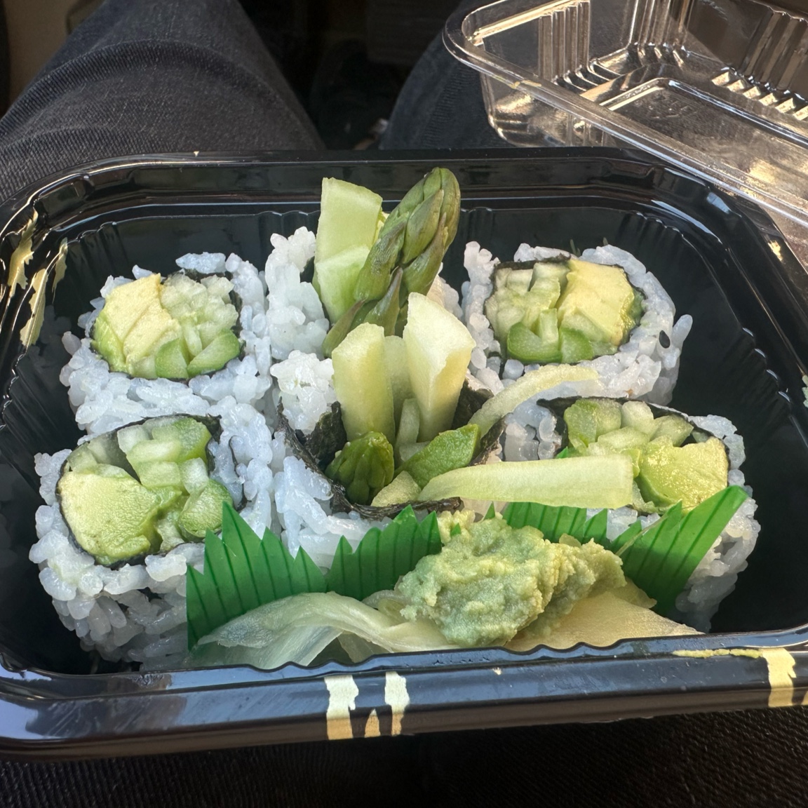 Omka Grill & Sushi